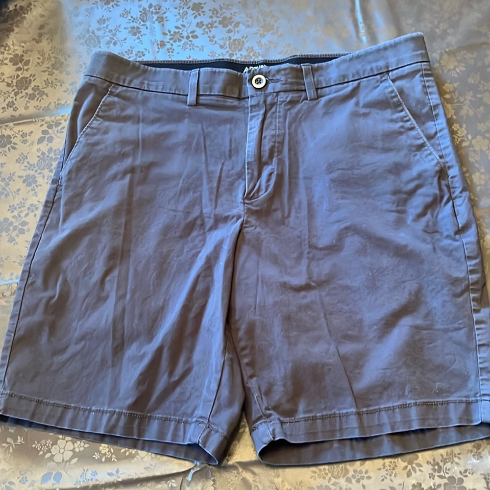 Men’s shorts, Apt. 9 and ER premier flex, 34, dark gray